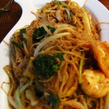 David's Dumpling & Noodle Bar - Rice stick noodles with shrimp - Chinese Near Me - Raleigh, North Carolina
