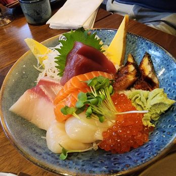 12 Moons Asian Bistro - Chirashi Don - Asian Fusion Near Me - Snoqualmie, Washington 12 Moons Asian Bistro - Chirashi Don - Asian Fusion Near Me - Snoqualmie, Washington