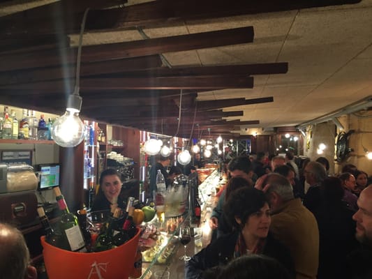 Rimbombin Hostal - Bar - Restaurante by null