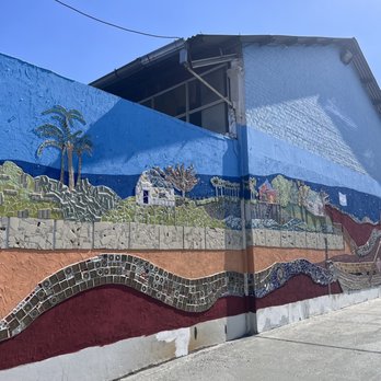 Puerto de Frutos - Mural - Flea Markets Near Me - Tigre, B