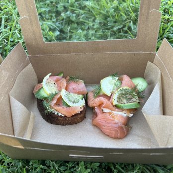 Little Nelly - Salmon toast - Sandwiches Near Me - Burbank, California Little Nelly - Salmon toast - Sandwiches Near Me - Burbank, California