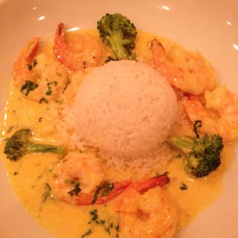 INTI Peruvian Restaurant - Camarones Inti: Shrimp sauteed, shallots, cilantro, white wine and yellow pepper sauce. Served with white rice. - Peruvian Near Me - New York, New York INTI Peruvian Restaurant - Camarones Inti: Shrimp sauteed, shallots, cilantro, white wine and yellow pepper sauce. Served with white rice. - Peruvian Near Me - New York, New York