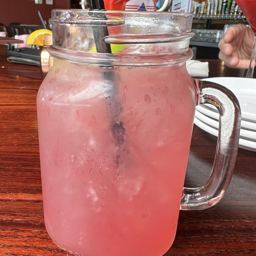 Tap House Grill Algonquin - Pom gin fizz - American Near Me - Algonquin, Illinois Tap House Grill Algonquin - Pom gin fizz - American Near Me - Algonquin, Illinois