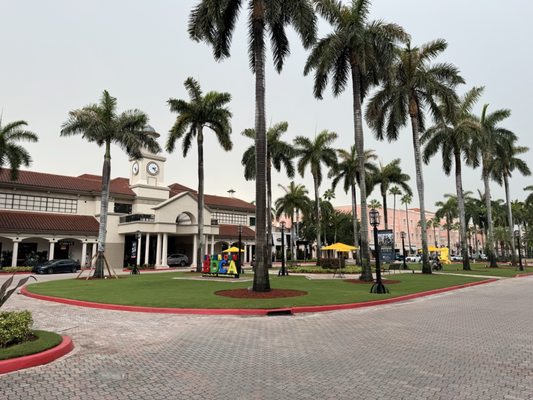 Mizner Park by null