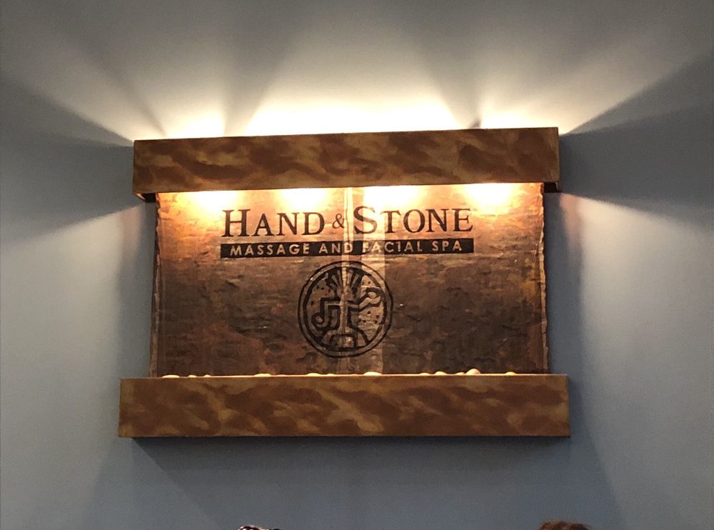 HAND & STONE MASSAGE AND FACIAL SPA 12 Reviews Massage 7315