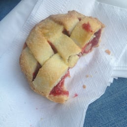 Strawberry Rhubarb Tartlette