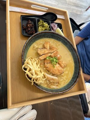 SAOHA KHAO SOI THAI CUISINE by null