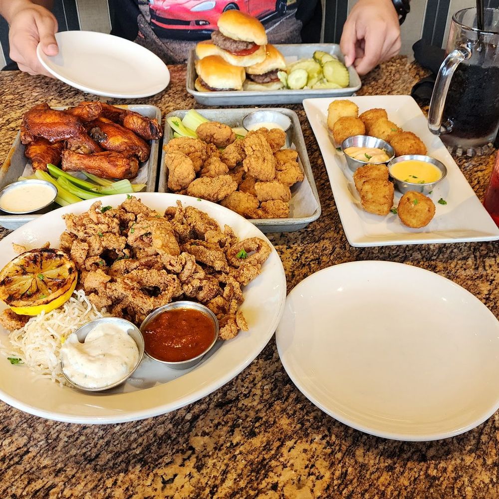 BJ's Restaurant & Brewhouse - Pizza Near Me - Tukwila, Washington BJ's Restaurant & Brewhouse - Pizza Near Me - Tukwila, Washington
