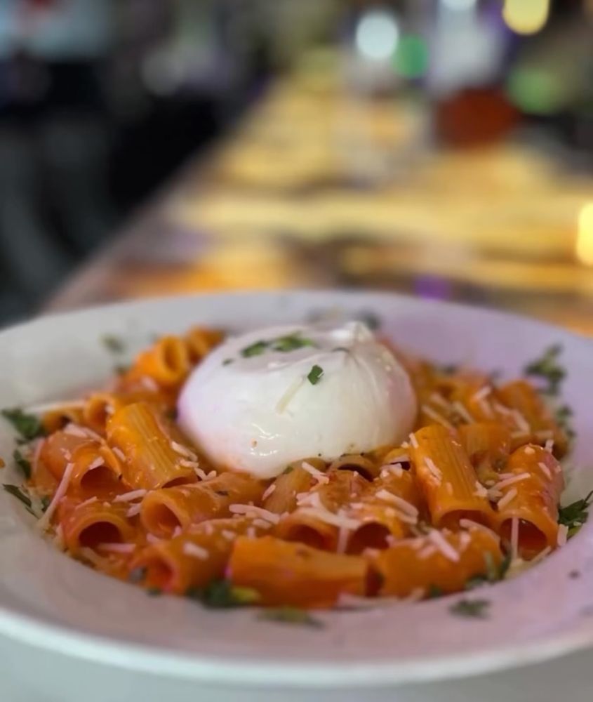 Food from Nunzi's American Bistro