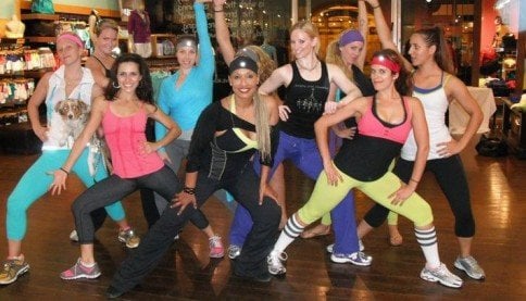 lululemon by null