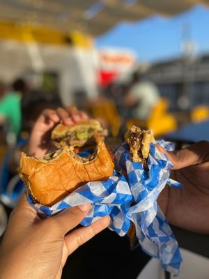 Burger Bodega by null