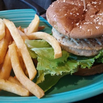 Crest Cafe - Turkey burger - Breakfast & Brunch Near Me - Riverside, California