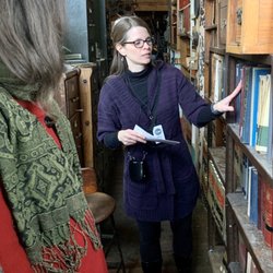 Chicago Movie Tours - Kelli explains how props are returned on our walking tour of Chicago's largest prop warehouse.