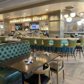 Great Maple Modern American Eatery - Dining area - American Near Me - Anaheim, California Great Maple Modern American Eatery - Dining area - American Near Me - Anaheim, California