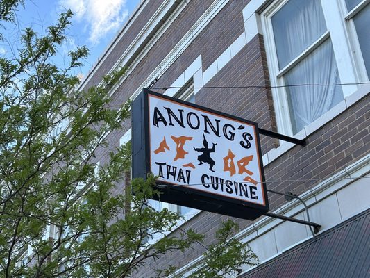 Anong's | Thai Cuisine by null