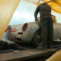 Restoration on a Porsche 356