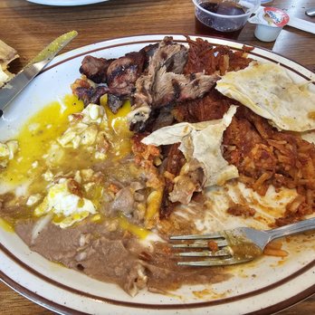 Mountain Oaks Cafe - American Near Me - Oakhurst, California