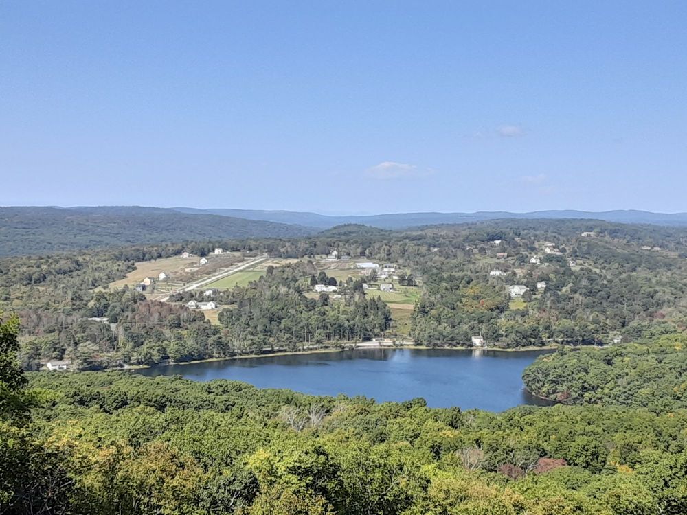 MOUNT TOM STATE PARK Updated October 2024 28 Photos Old Town Rd