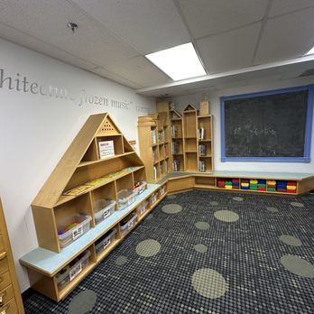Edwardsville Public Library - Libraries Near Me - Edwardsville, Illinois