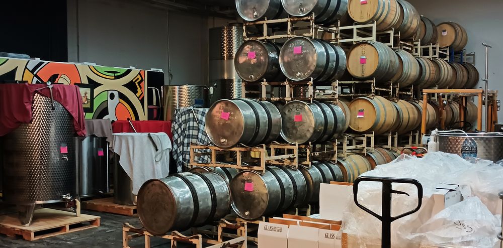 Hip Chicks Do Wine - vineyard in Portland, OR