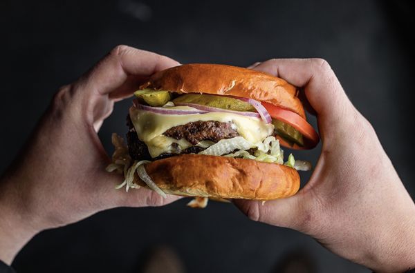 LoLa Burger by null