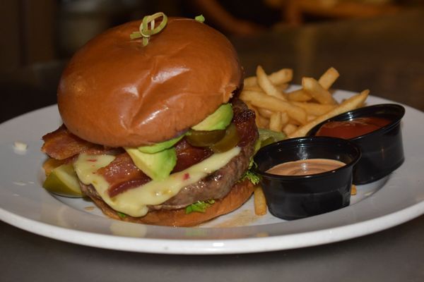 Junction Bar & Grill by null