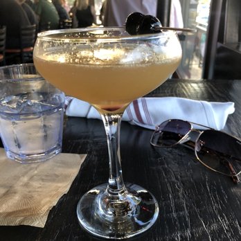 Barleymash - STRONG amaretto sour during Happy Hour - Sports Bars Near Me - San Diego, California