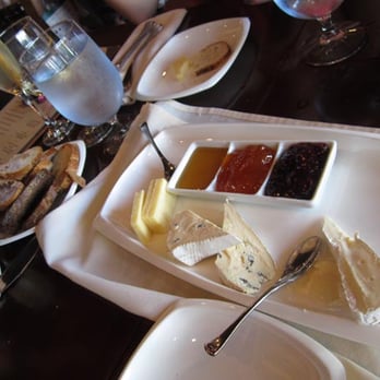 The Cask - 3 cheese plate - Wine Bars Near Me - San Carlos, California