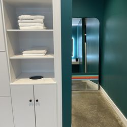 Full Ride Cycling - Women's restroom