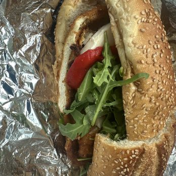 Bistro House - Chicken cutlet with fresh mozzarella, arugula and roasted peppers - Italian Near Me - Hastings-on-Hudson, New York Bistro House - Chicken cutlet with fresh mozzarella, arugula and roasted peppers - Italian Near Me - Hastings-on-Hudson, New York