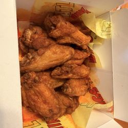 Lucky sweet red wings