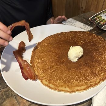 Billy Gail's - Ozark - Kids Pancake - American Near Me - Ozark, Missouri