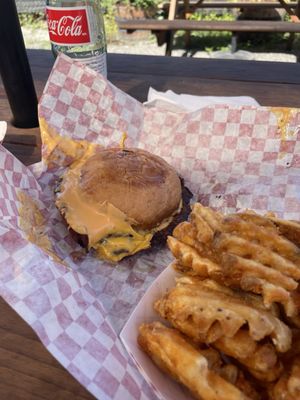 Lo's Burgers by null