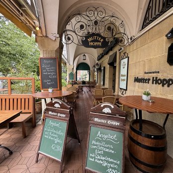 Gasthaus Mutter Hoppe - Outside - German Near Me - Berlin, BE