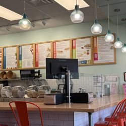Tropical Smoothie Cafe - Main area