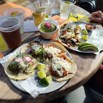 Xaco Taco - Spicy chicken & carnitas tacos.damn right they taste good for $2 each! - Mexican Near Me - Providence, Rhode Island