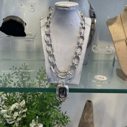 Uno necklace