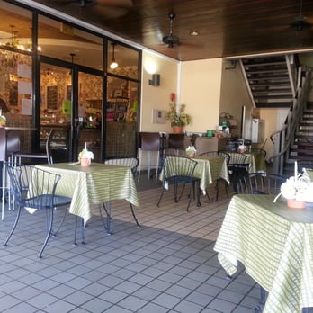 Madeleine Cafebistro - Outdoor dining area - Breakfast & Brunch Near Me - San Juan, Puerto Rico Madeleine Cafebistro - Outdoor dining area - Breakfast & Brunch Near Me - San Juan, Puerto Rico