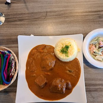 Restaurante Atitlan - Pepian de Res - Bakeries Near Me - Houston, Texas Restaurante Atitlan - Pepian de Res - Bakeries Near Me - Houston, Texas