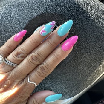 Southland Nails - Nail Salons Near Me - Pacifica, California