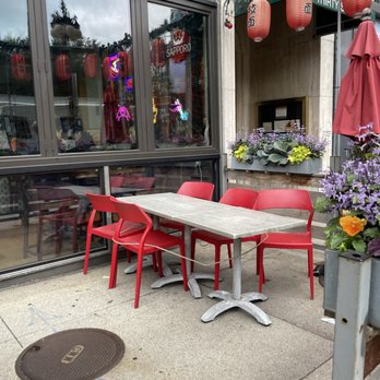 Hot Woks Cool Sushi - Sushi Bars Near Me - Chicago, Illinois