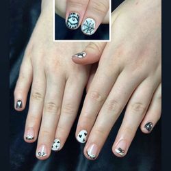 Sherry's Salon - Gel mani with nail art by Jenna