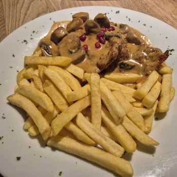 Die Hütte - Italian Near Me - Wiesbaden, HE