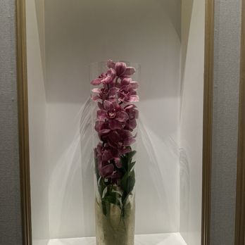 Grand Hotel - Fresh flowers - Hotels Near Me - Oslo, 03 Grand Hotel - Fresh flowers - Hotels Near Me - Oslo, 03