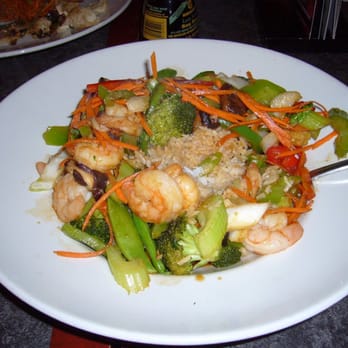 Yard House - Shrimp and veggie bowl with Jasmine rice - Bars Near Me - Long Beach, California Yard House - Shrimp and veggie bowl with Jasmine rice - Bars Near Me - Long Beach, California