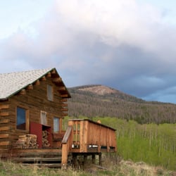 Whistling Elk Ranch - remote cabin for rent