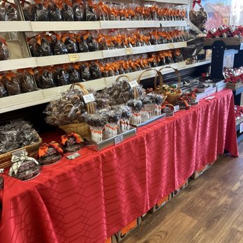 Conrad's Confectionery - Chocolate treats for the holiday - Ice Cream & Frozen Yogurt Near Me - Westwood, New Jersey Conrad's Confectionery - Chocolate treats for the holiday - Ice Cream & Frozen Yogurt Near Me - Westwood, New Jersey