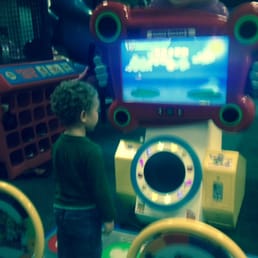 Dancing game for kids! So adorbs.... Dancing game for kids! So adorbs....