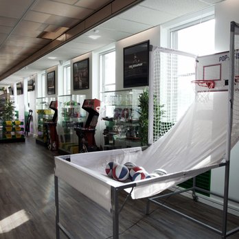 Shawn Kemp's Cannabis - SODO - Basketball hoop and games inside - Cannabis Dispensaries Near Me - Seattle, Washington Shawn Kemp's Cannabis - SODO - Basketball hoop and games inside - Cannabis Dispensaries Near Me - Seattle, Washington