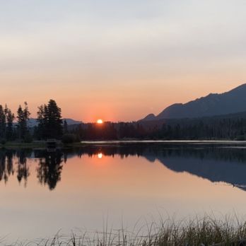Sprague Lake - Beautiful sunrise over Lake Sprague - Fishing Near Me Sprague Lake - Beautiful sunrise over Lake Sprague - Fishing Near Me
